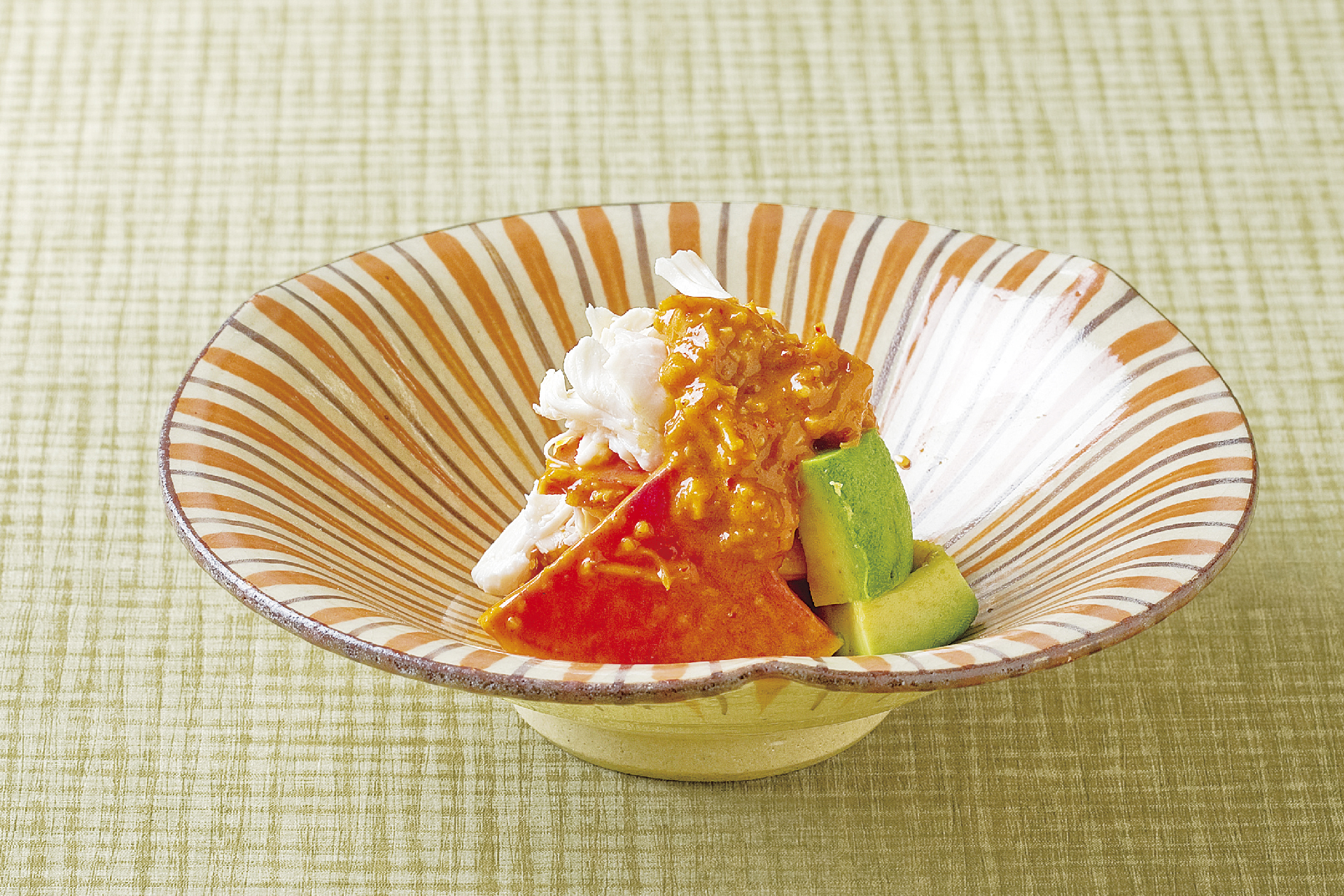 蒸し鶏と蕪の薬膳味噌和え