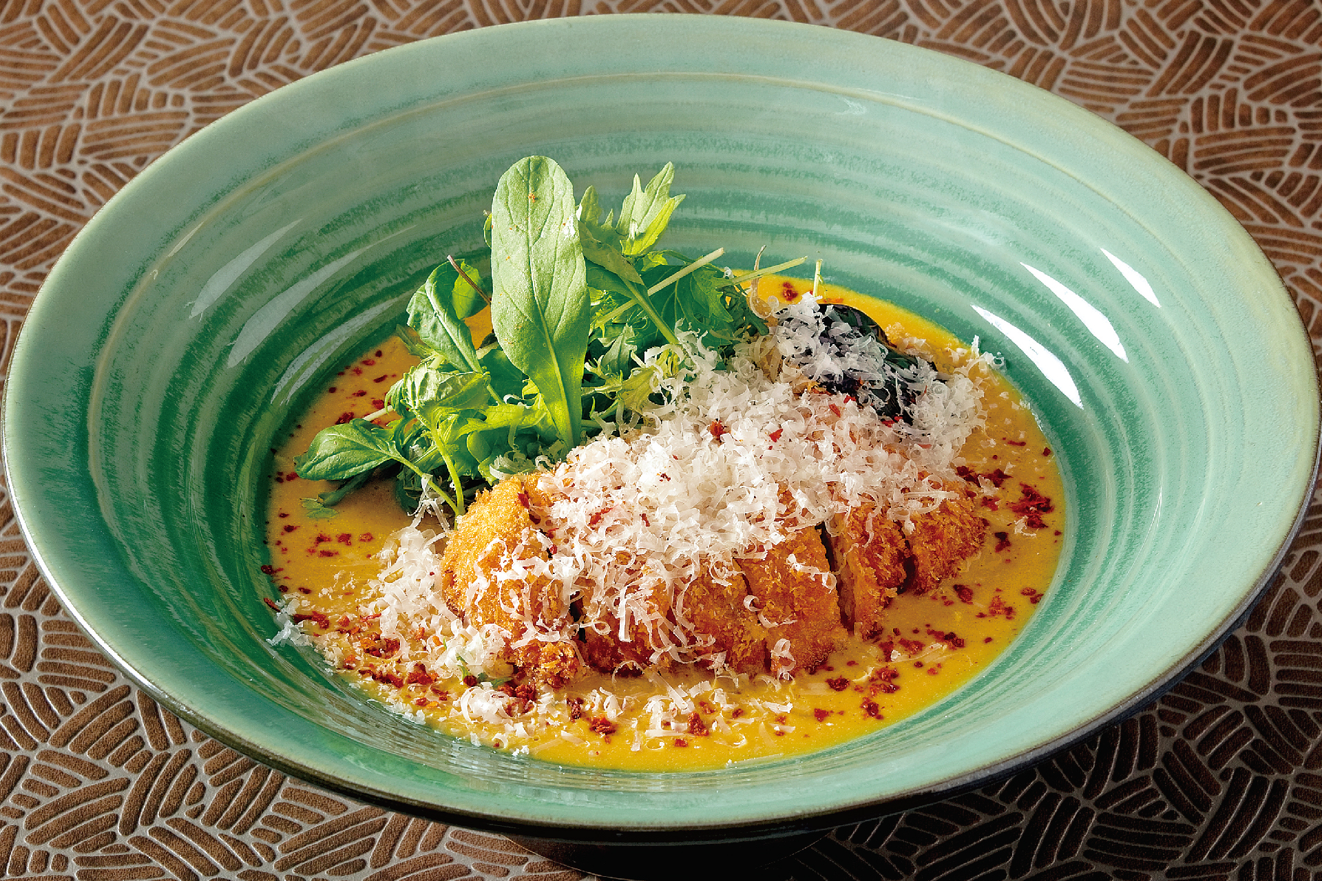 25冬_うどん_スパイシー カレークリームとチキンかつのおうどん