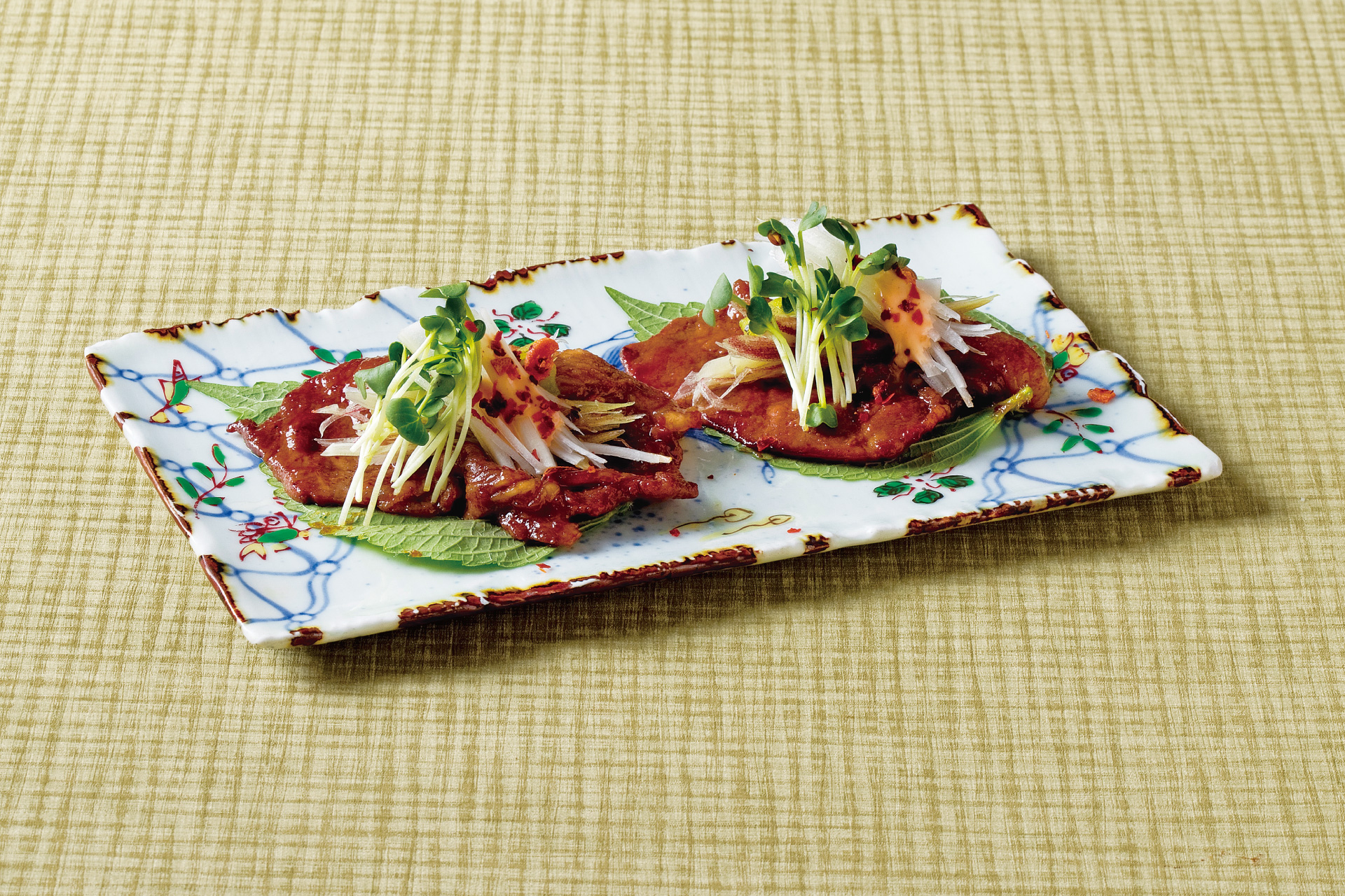 焼きしゃぶチャーシューの荏胡麻包み