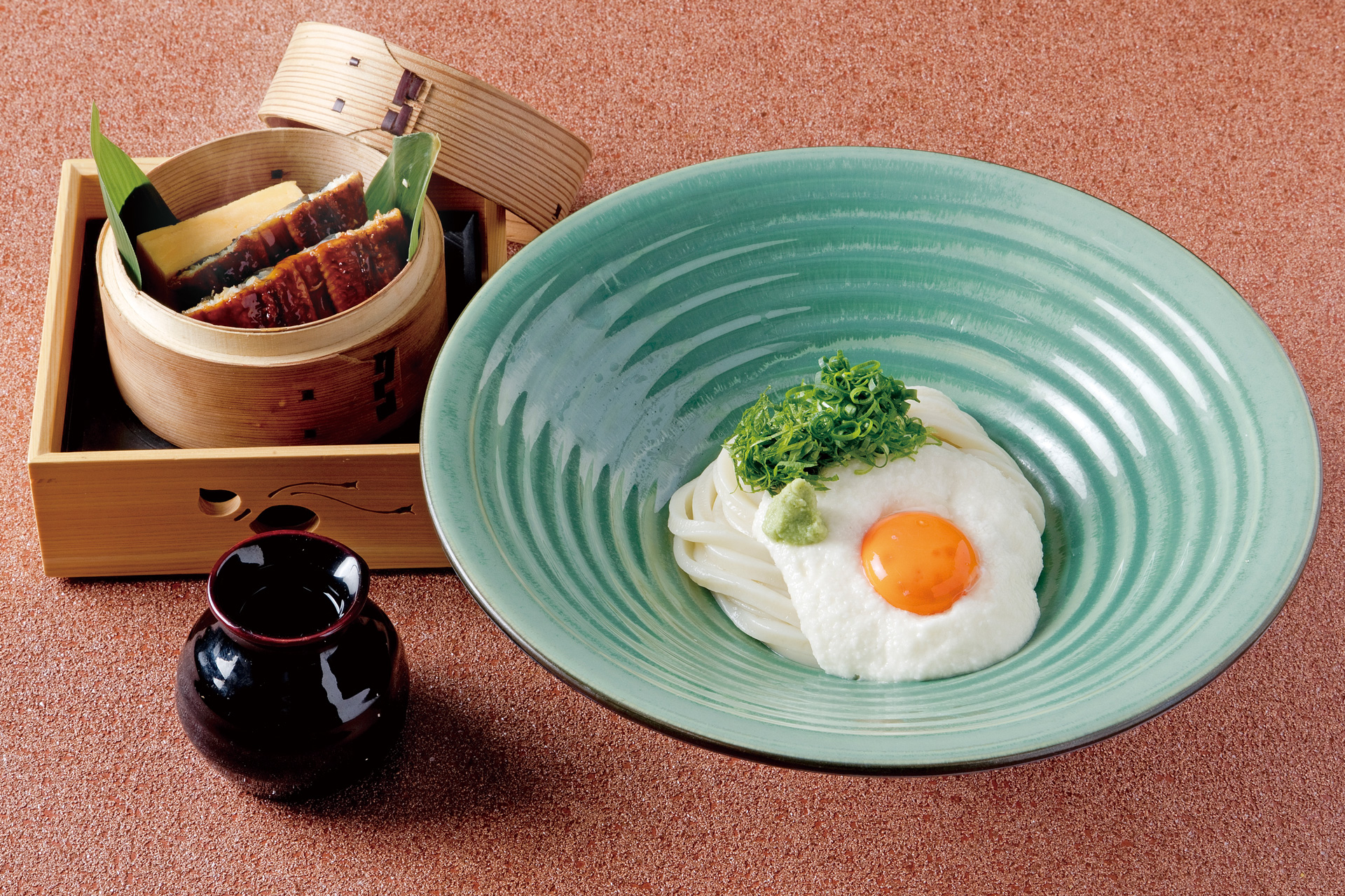 ふわふわ鰻の蒸籠蒸しおうどん