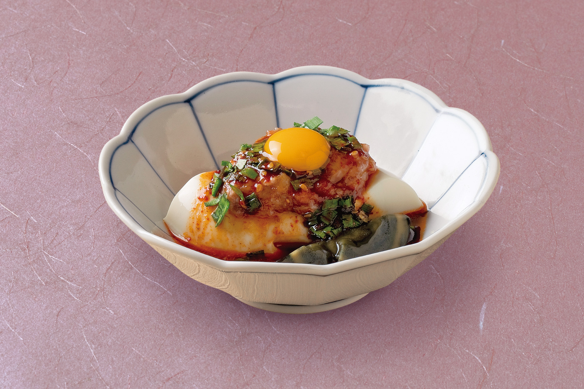 ピータンの馬とろユッケ とろみ豆腐