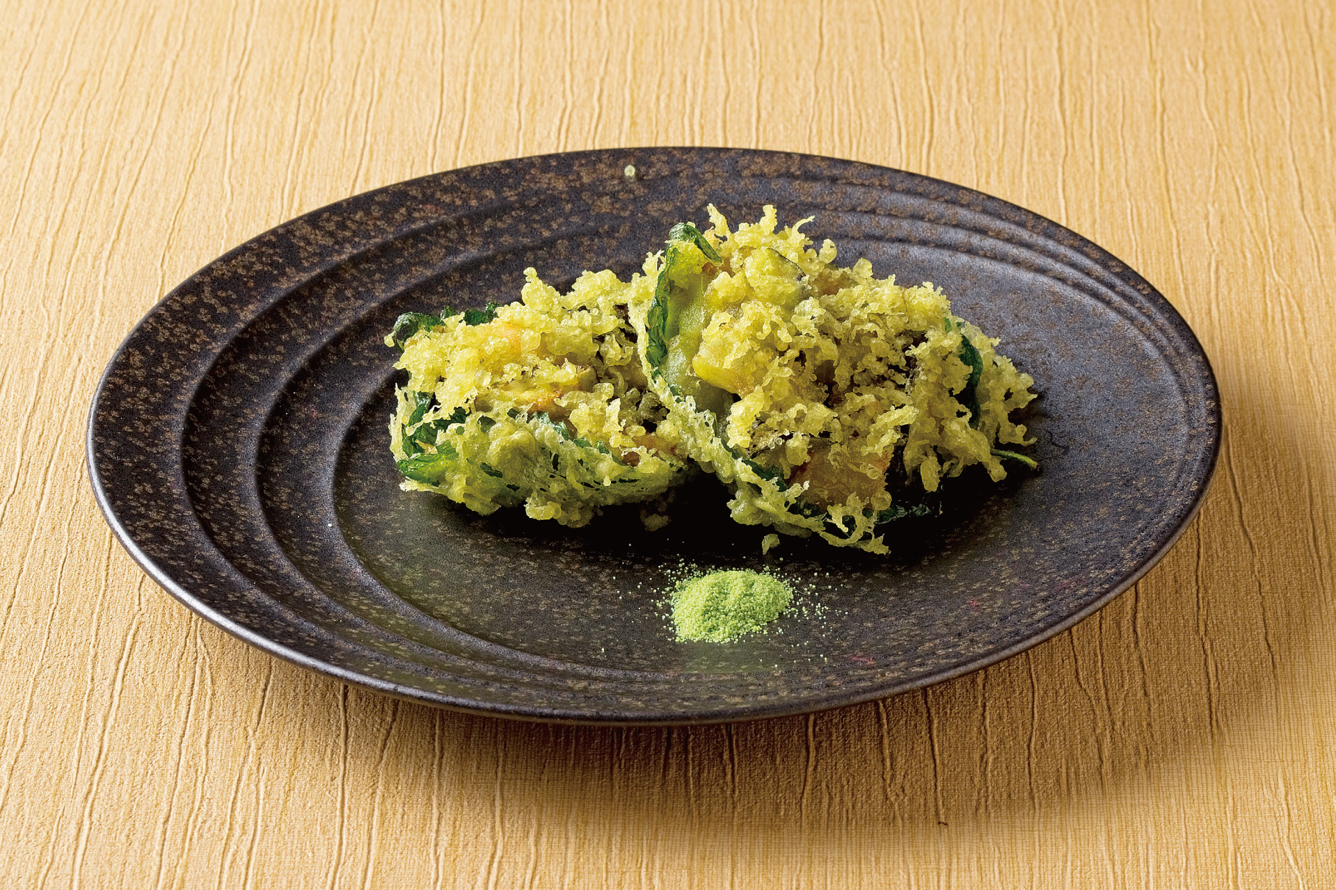 モリンガ塩添え 海老と秋野菜のかき揚げ